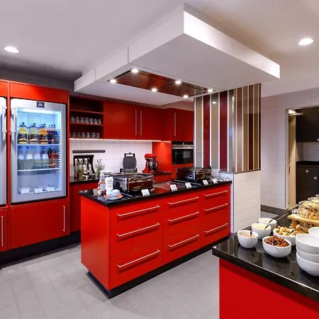 Adagio Frankfurt Messe Apart-hotel 4*
