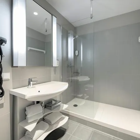 Adagio Frankfurt Messe Apart-hotel 4*