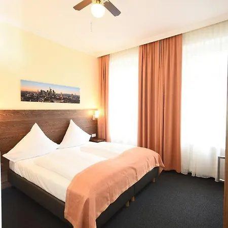 Little Paris 3* Frankfurt am Main