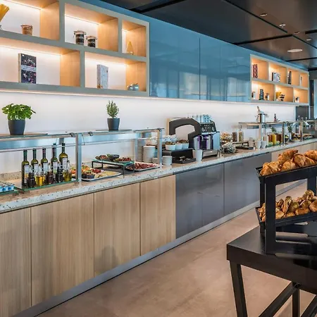 Melia Frankfurt Hotel 4*