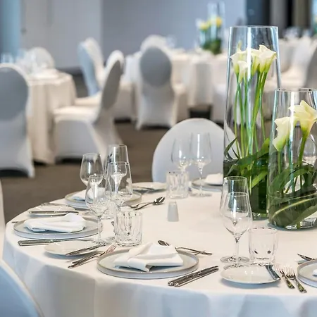 Отель Melia Frankfurt 4*