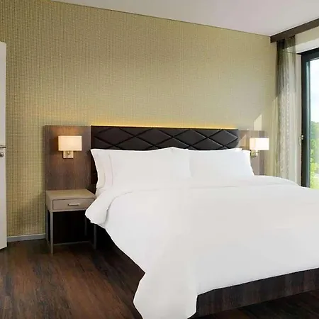 Western Airport Frankfurt Hotell 3*