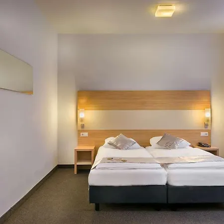 Continental Frankfurt Отель