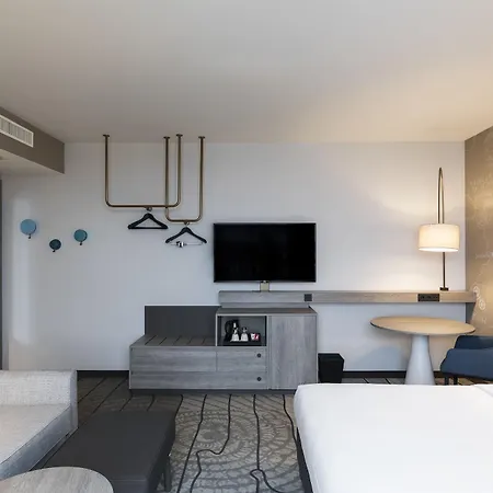 Hyatt Place Frankfurt Airport פרנקפורט