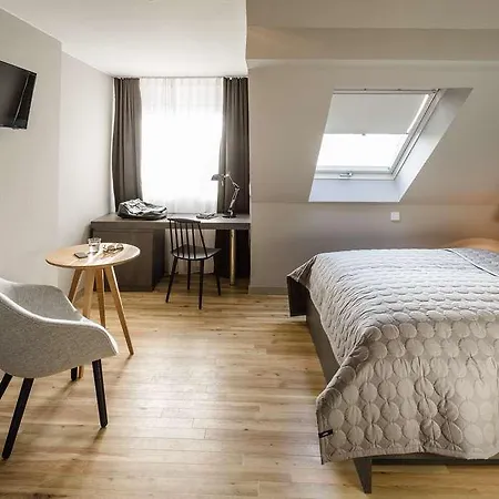 Bold Frankfurt Messe Hotel 3*