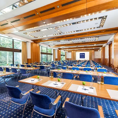 Dorint Main Taunus Zentrum Frankfurt Отель