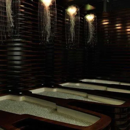 Roomers Frankfurt Central, Autograph Collection מלון פרנקפורט