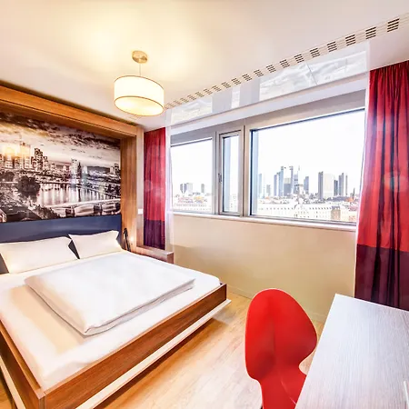 Apart-hotel Adagio Frankfurt Messe 4*