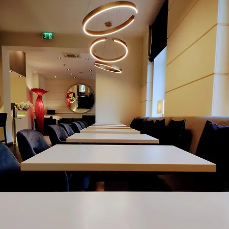 Hamburger Hof Hotel 3*