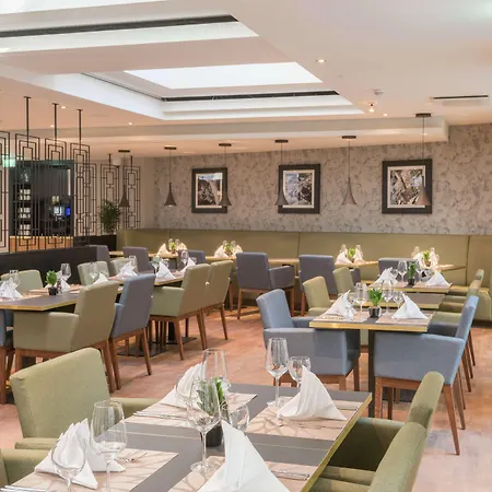 Hilton Garden Frankfurt Centre Отель Франкфурт-на-Майне