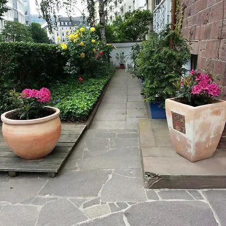 Hotelgarni Frankfurt בית הארחה 3*