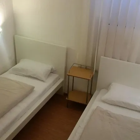 Hotelgarni Frankfurt בית הארחה