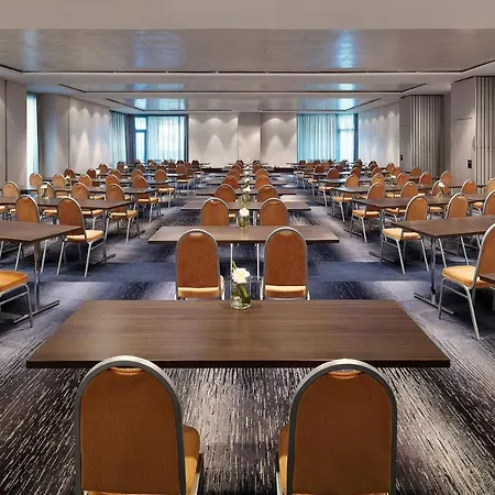 Sheraton Frankfurt Airport & Conference Center 4* Франкфурт-на-Майне