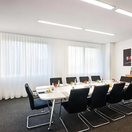 Отель Lindner Frankfurt Sportpark, Part Of Jdv By Hyatt 3*