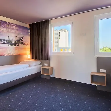 Frankfurt-airport 3*