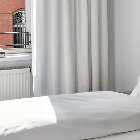 The Pure, Frankfurt, A Member Of Design Otel 4*