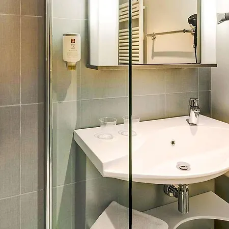 Apart-hotel Adagio Frankfurt Messe 4*