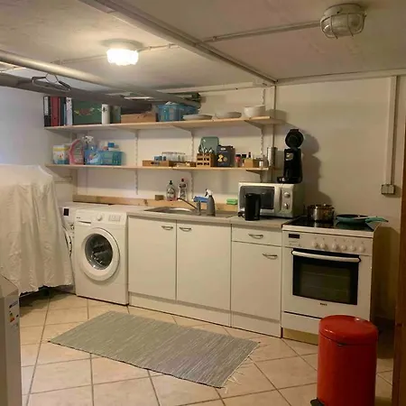 Souterrain Whg Im Einfamilienhaus -zentral In Frankfurt Lejlighed Frankfurt am Main