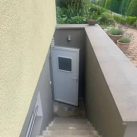 Lejlighed Souterrain Whg Im Einfamilienhaus -zentral In Frankfurt Frankfurt am Main
