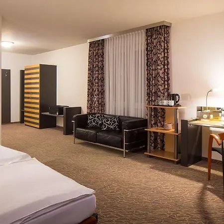 Lindner Congress Frankfurt 4*