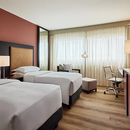 Sheraton Frankfurt Airport & Conference Center 4* Франкфурт-на-Майне