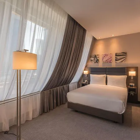 Отель Hilton Garden Frankfurt Centre Франкфурт-на-Майне