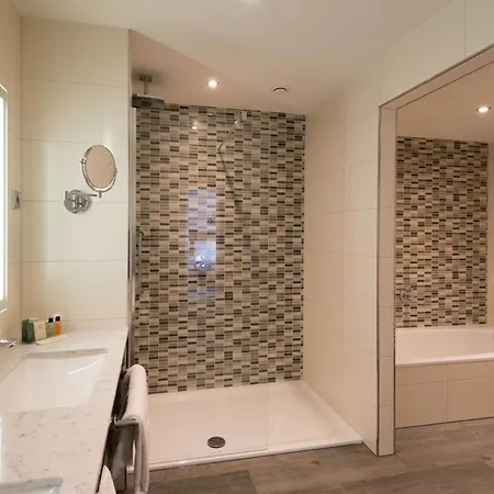 Hilton Garden Frankfurt Centre Отель Франкфурт-на-Майне
