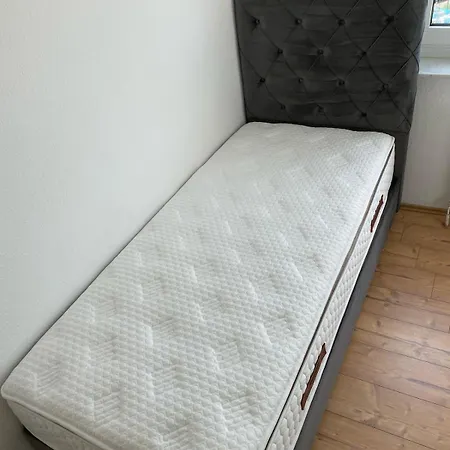 Homestay szállás A Cozy With Brand New Furniture Frankfurt am Main