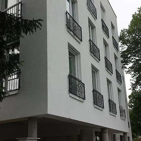 Frankfurt Penthouse And Roofgarden פרנקפורט