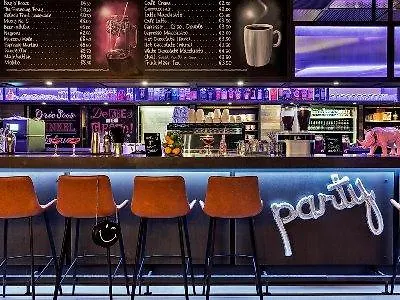 Moxy Frankfurt East 3* פרנקפורט