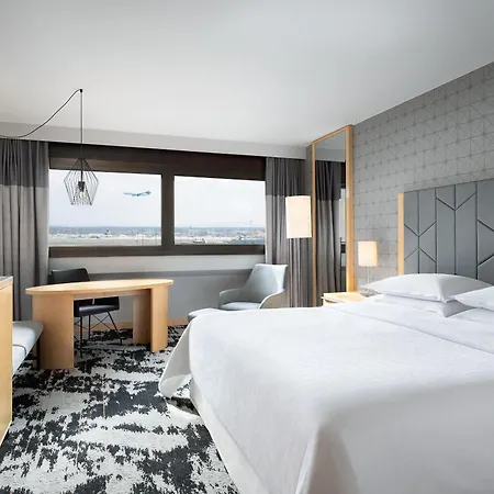 Отель Sheraton Frankfurt Airport & Conference Center Франкфурт-на-Майне