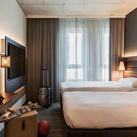 מלון Moxy Frankfurt East