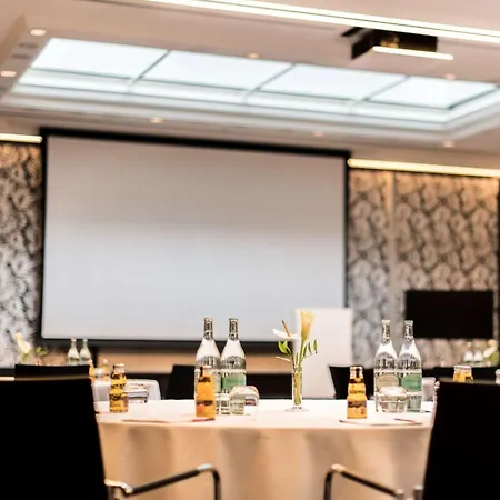 Hotel Sofitel Frankfurt Opera 5*