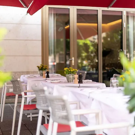 Hotel Sofitel Frankfurt Opera 5*