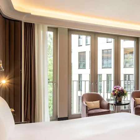 Sofitel Frankfurt Opera 5*