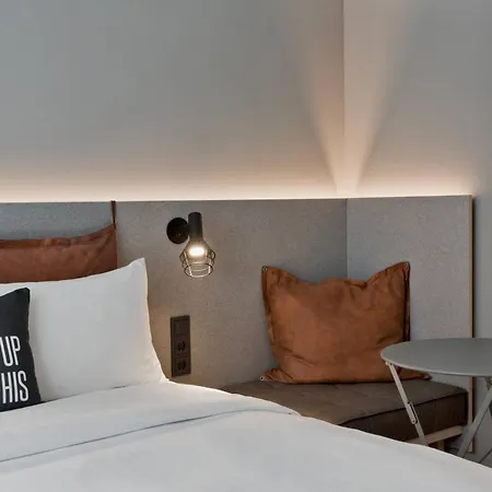 Moxy Frankfurt Center Франкфурт-на-Майне