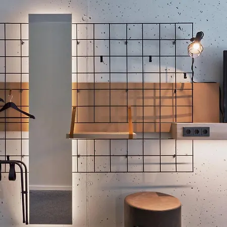 Отель Moxy Frankfurt Center Франкфурт-на-Майне