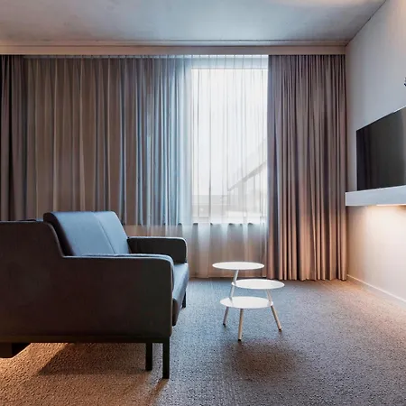 Moxy Frankfurt Center 3* Франкфурт-на-Майне