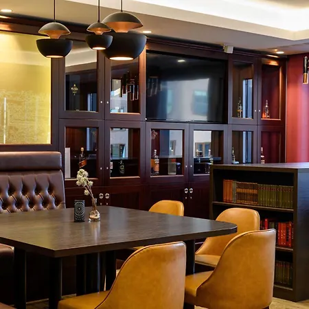 Adagio Frankfurt Messe Apart-hotel 4*