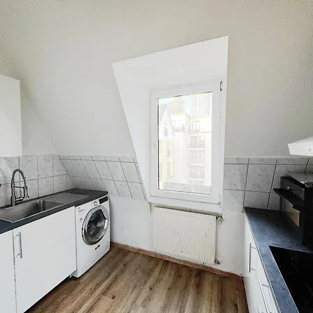 Frankfurt Messe 7min- 3 Kueche Bad Parkplatz 6 Betten Apartmán