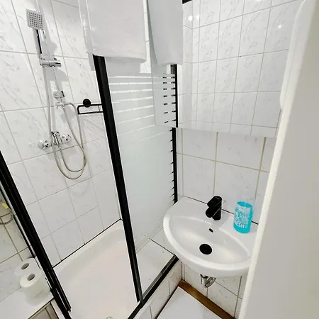 Frankfurt Messe 7min- 3 Kueche Bad Parkplatz 6 Betten Apartmán