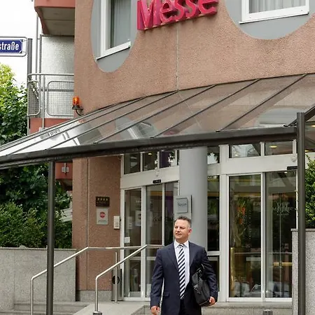 Hotel Mercure Residenz Frankfurt Messe 4*