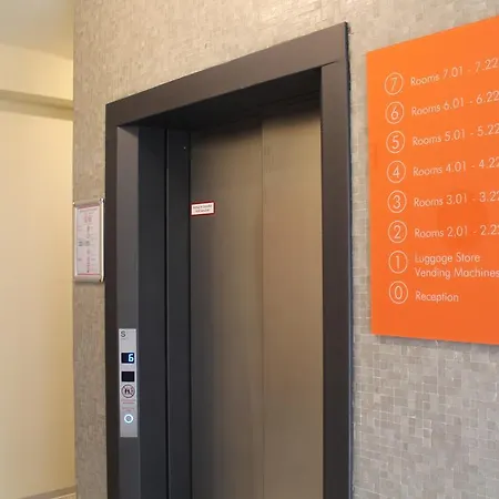 Easyhotel Frankfurt City Center Hotel 2*