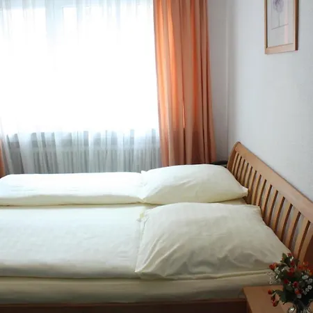 Diplomat Hotell 2*