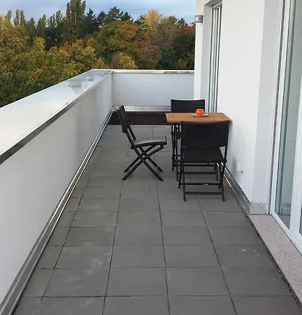 Frankfurt Penthouse And Roofgarden פרנקפורט