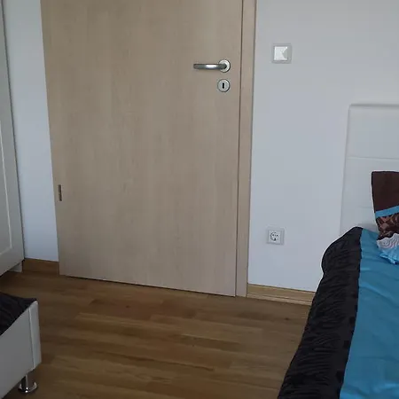 Frankfurt Penthouse And Roofgarden פרנקפורט