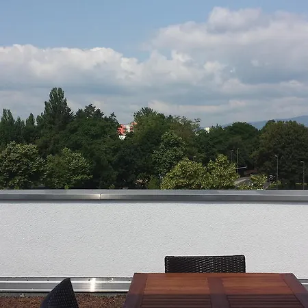 Frankfurt Penthouse And Roofgarden