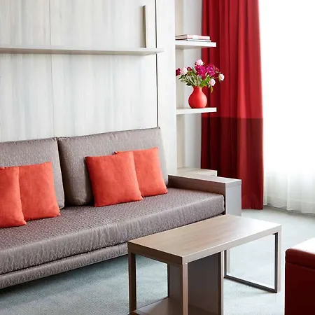 Adagio Frankfurt Messe Apart-hotel 4*