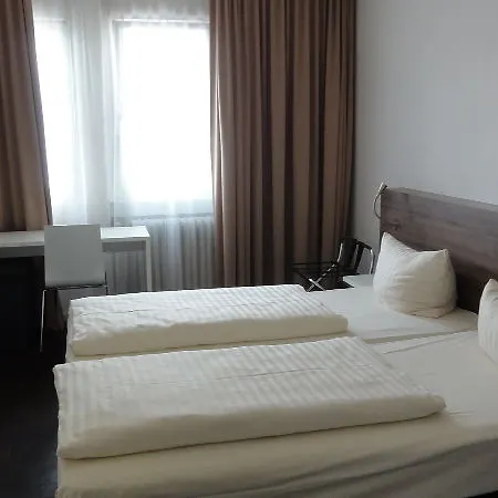 Отель Continental Frankfurt
