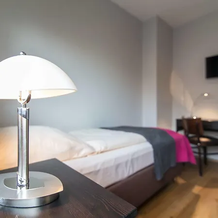 Hotell Klein Frankfurt